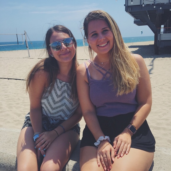 🌻Meet your Posher, Carling🌻 - Picture 5 of 5